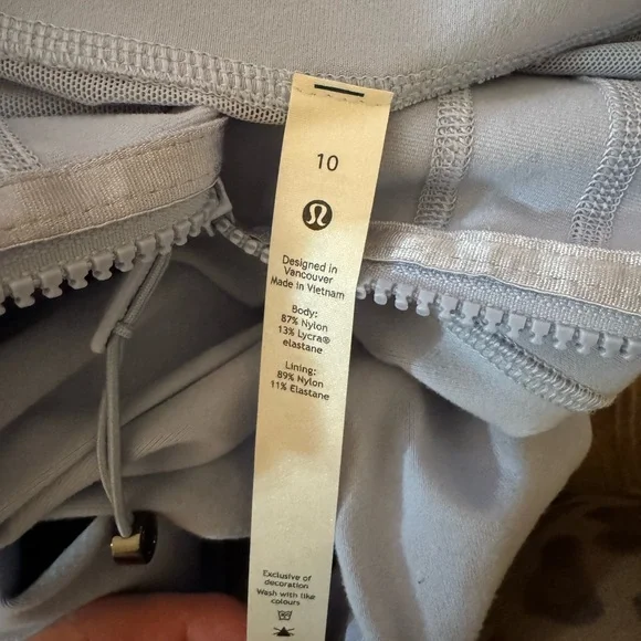 lululemon athletica Soft Blue Utility Jacket - Picture 3 of 4